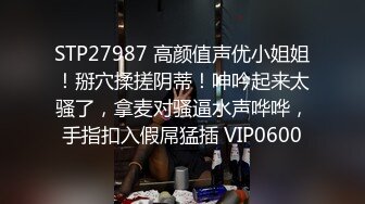   穿着皮靴的长腿妹子脱光了挺好看的，给我都直接看硬了，也很廋，给钱就开干吧