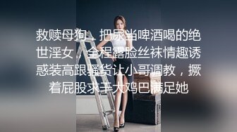 老公刚上班丰满迷人妈妈就被儿子抱紧紧揉奶亲吻爱抚