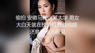  爆乳黑丝御姐露脸跟小哥激情啪啪，听狼友指挥交大鸡巴主动上位求插，浪叫不断让小哥后入