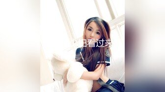  黑丝长腿美女 被无套输出 上位骑乘骚叫不停 奶子哗哗 操的白浆直流